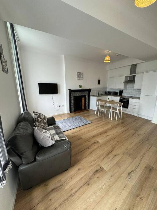 Spacious Flat In Sheffield City Center Gs304 Kültér fotó