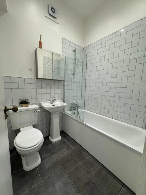 Spacious Flat In Sheffield City Center Gs304 Kültér fotó